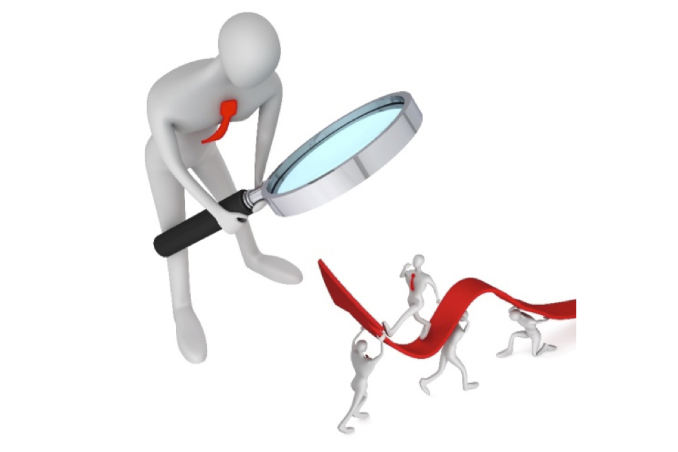 Persona observando a otras