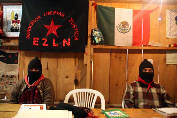 Integrantes del EZLN