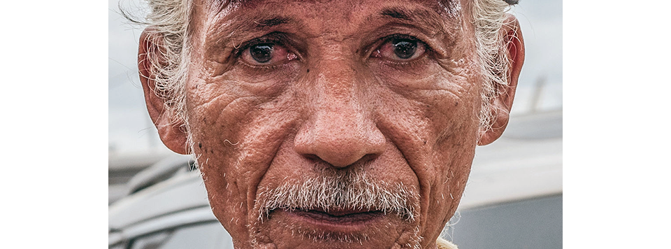 Rostro de un adulto mayor mexicano