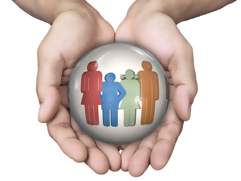 Personas dentro de una burbuja sostenida por manos