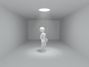 Silueta de persona iluminada en un cuarto solo.