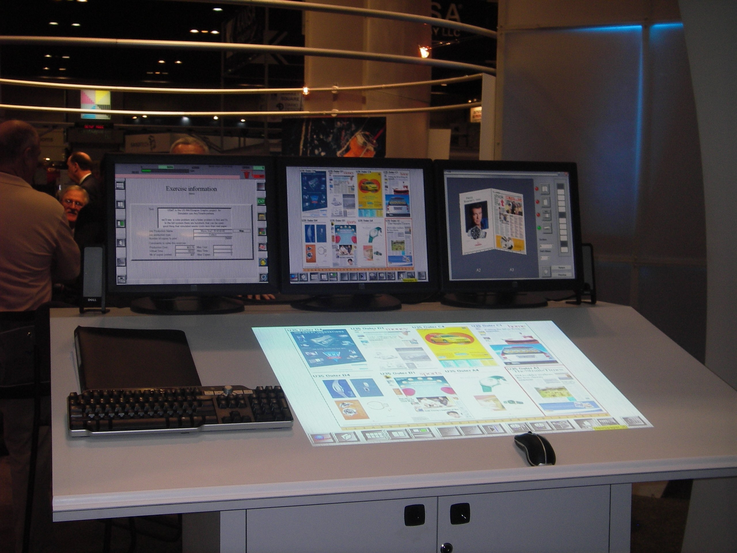Consola que muestra el prototipo de un periódico en diferentes pantallas.
