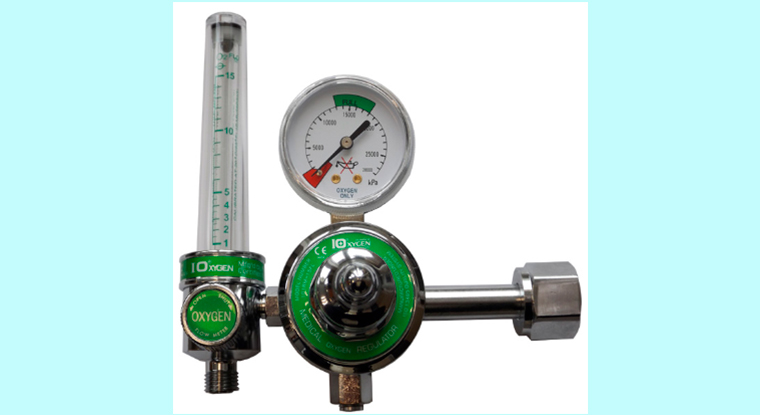 Oxygen regulator in oxygen cylinder