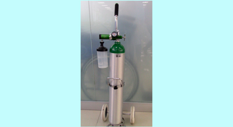 Oxygen cylinder