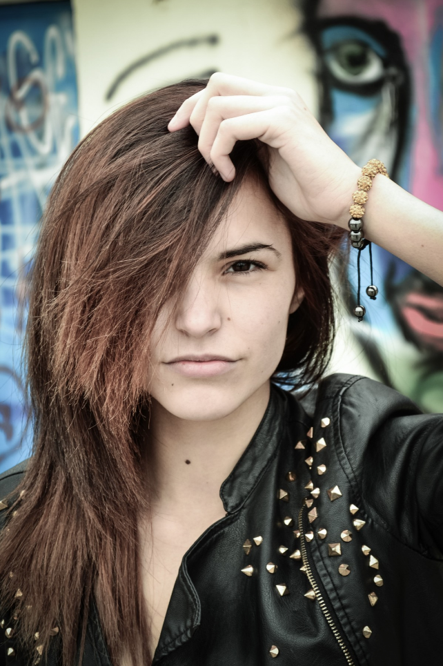 Rostro de una mujer adolescente