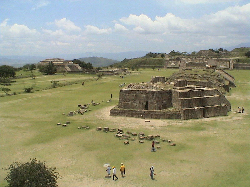 Vista de la Plaza de Monte Albán
