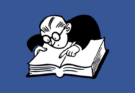 Persona revisando información con lupa.